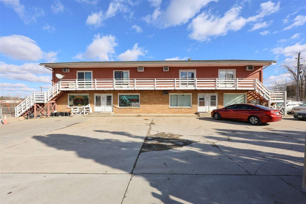2203-2221 Muscatine Avenue Iowa City IA 52240
