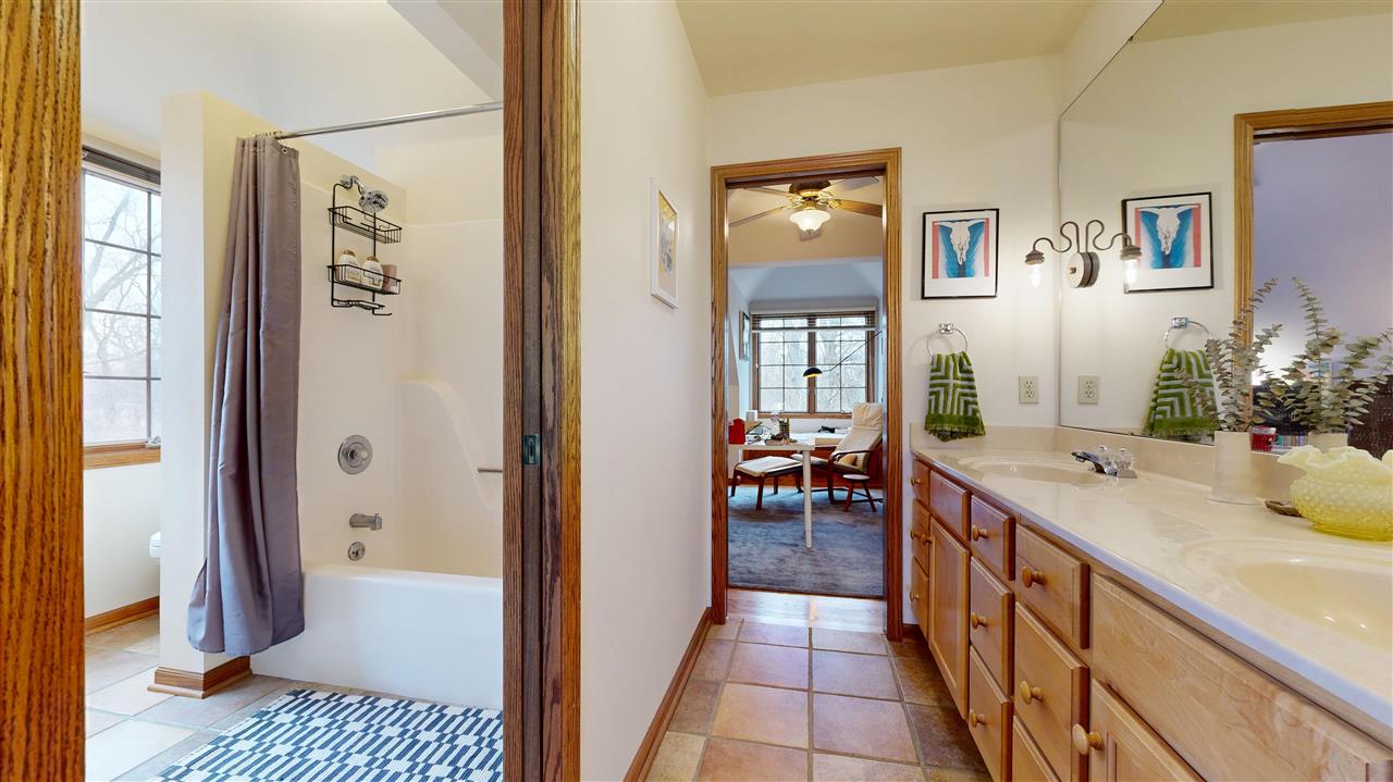 1114 N Dodge Street Iowa City IA 52245