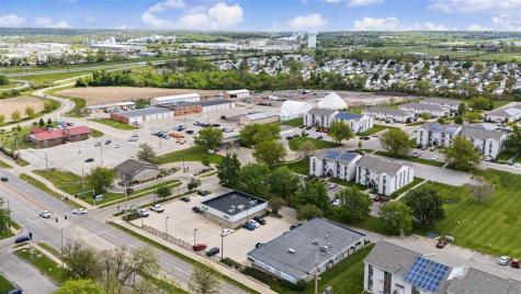 41 Kirkwood Court SW Cedar Rapids IA 52404