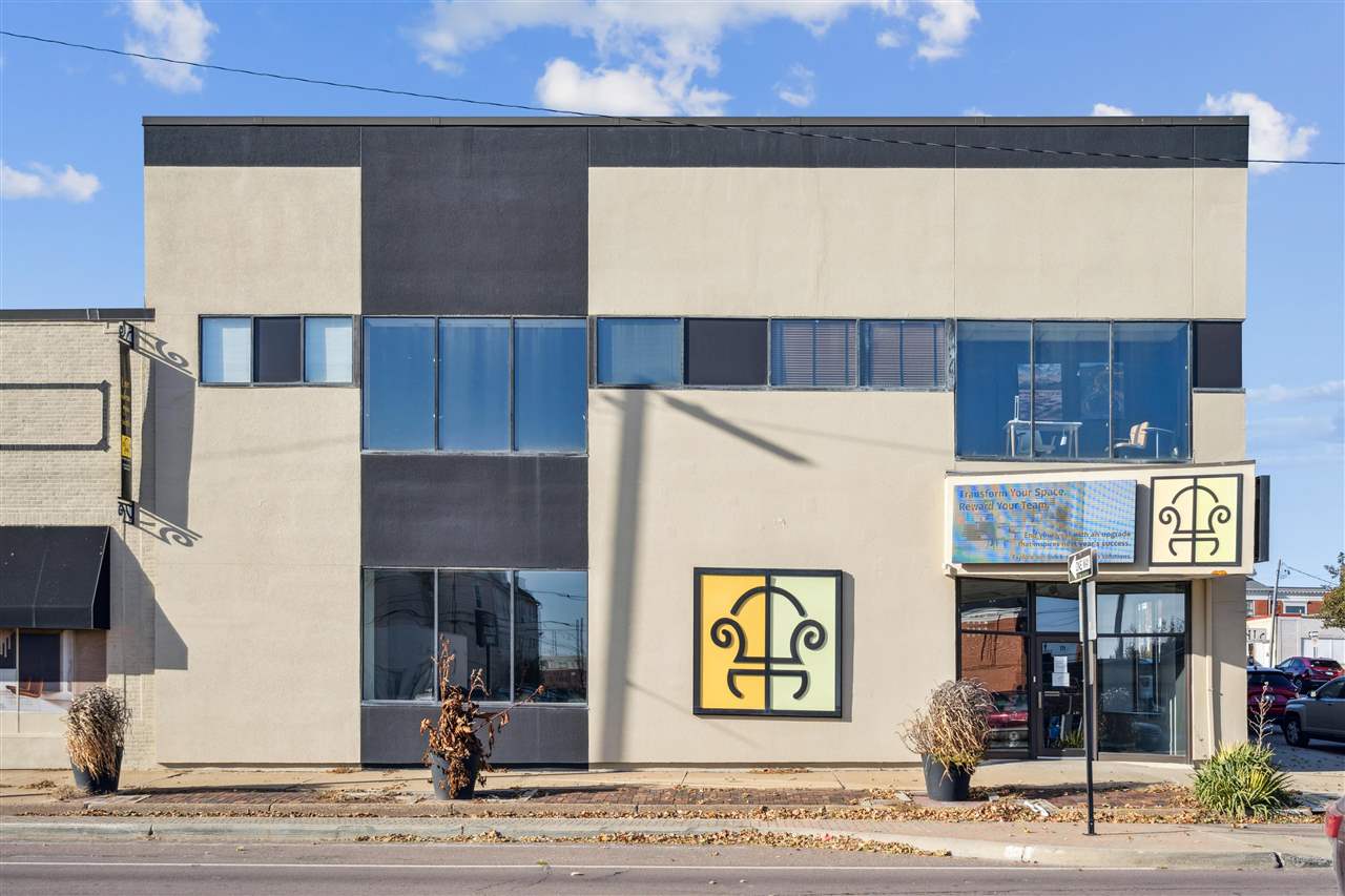 Cedar Rapids IA, 724 3RD Avenue SE