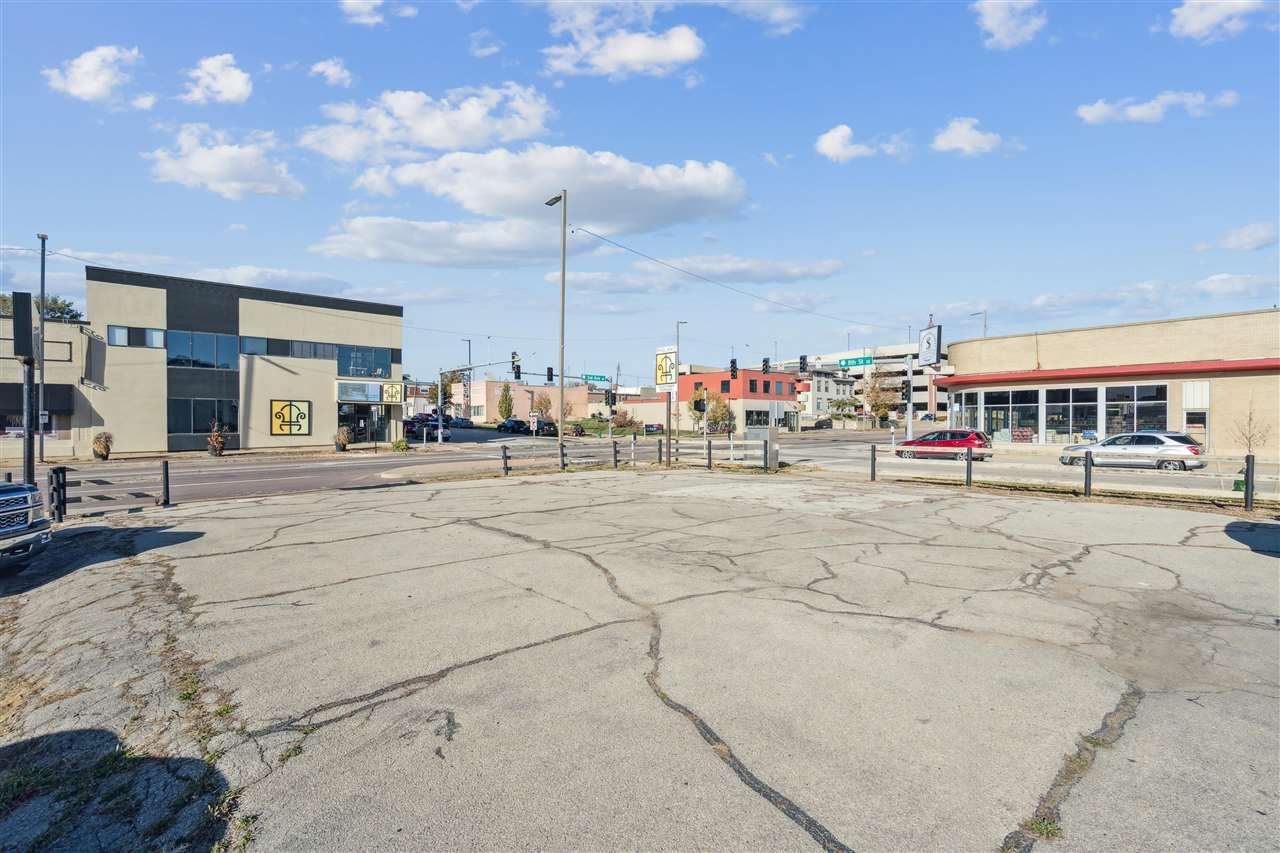 724 3rd Avenue SE Cedar Rapids IA 52401