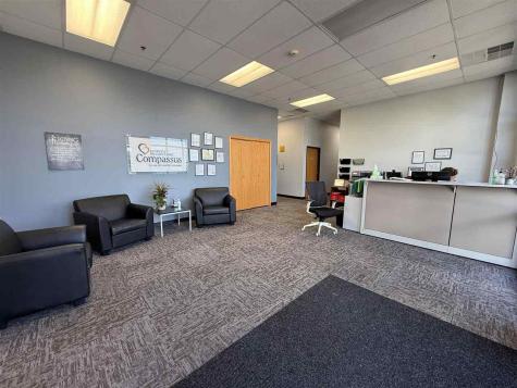 5005 Bowling Street SW Cedar Rapids IA 52404