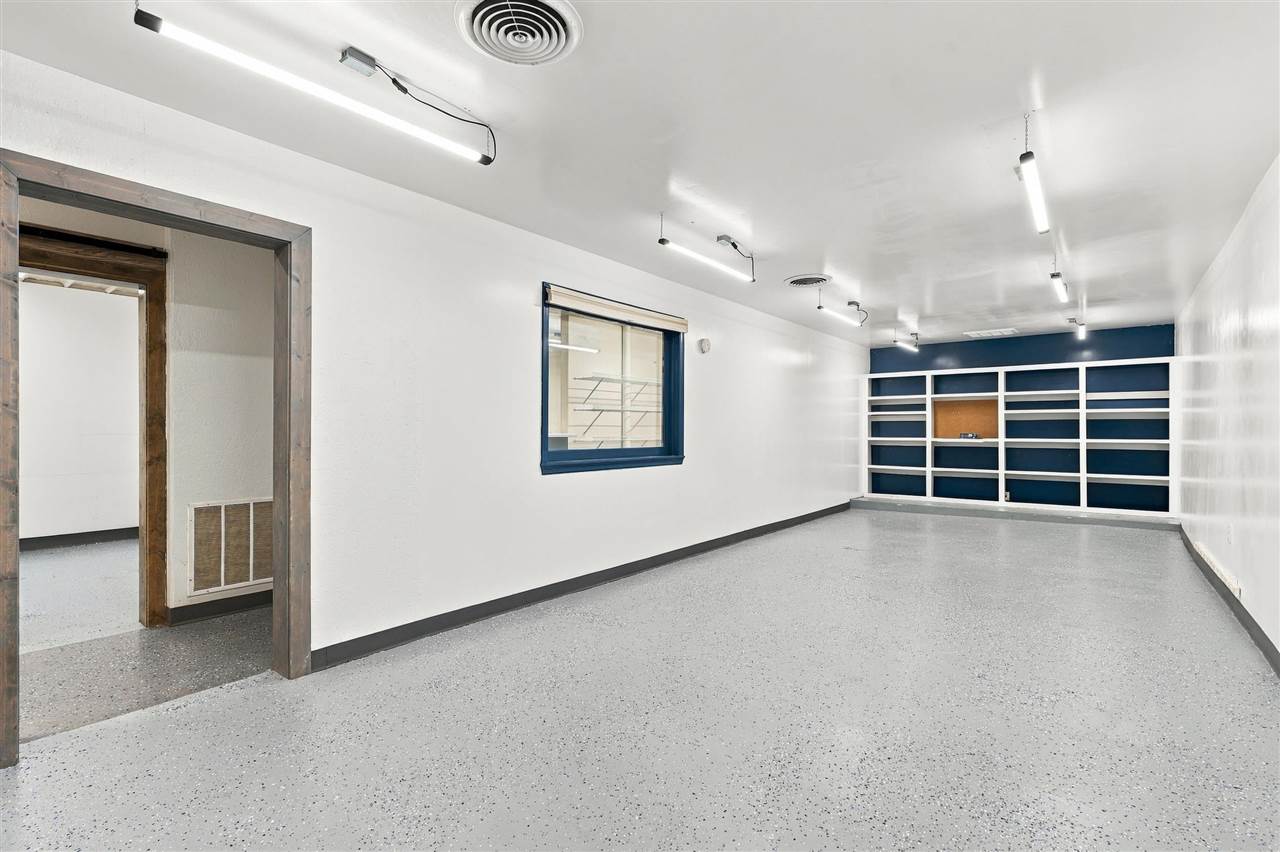 603 B Avenue Kalona IA 52247
