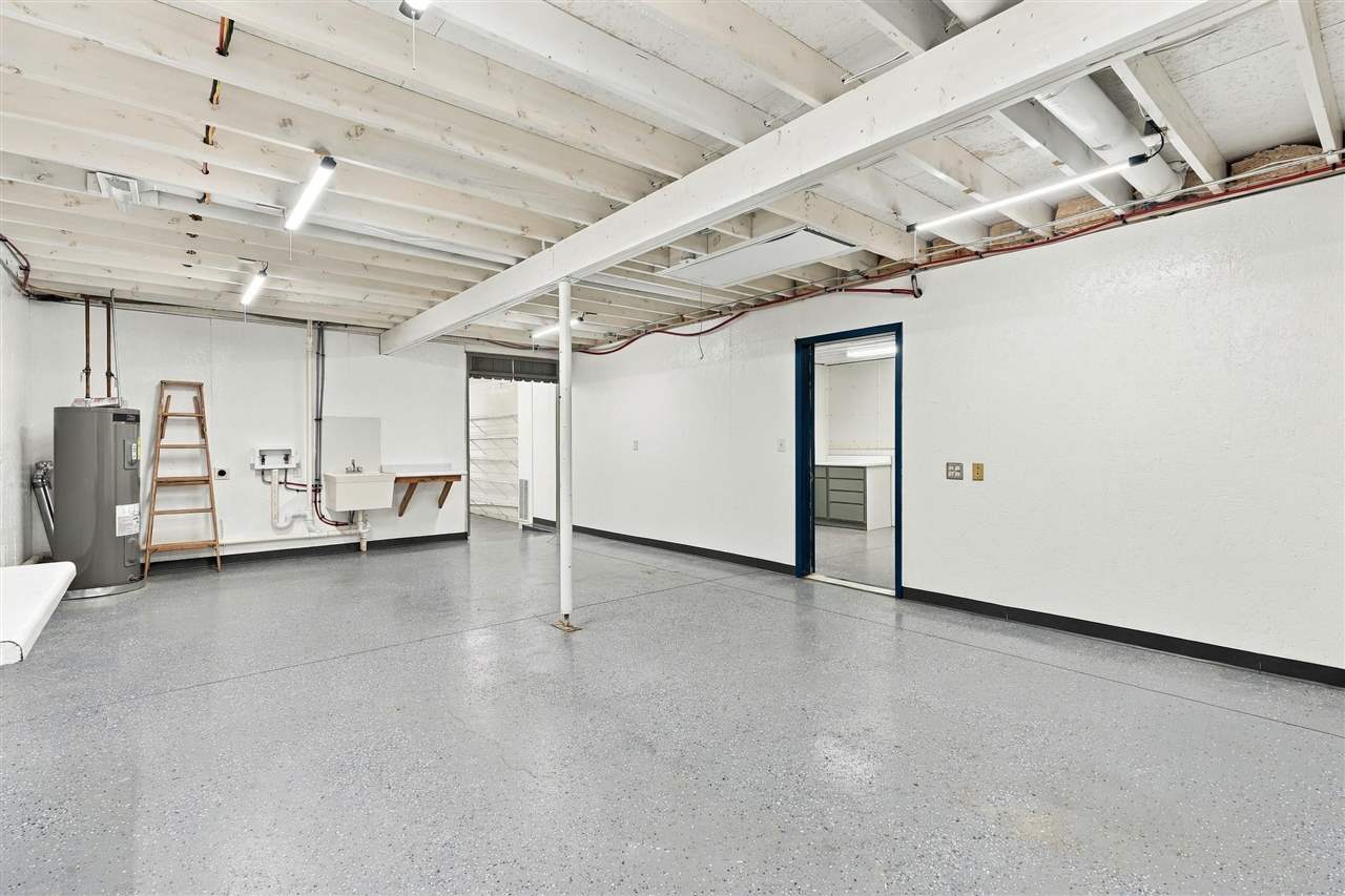 603 B Avenue Kalona IA 52247