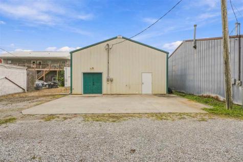 603 B Avenue Kalona IA 52247