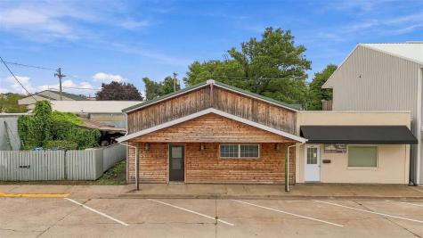 603 B Avenue Kalona IA 52247