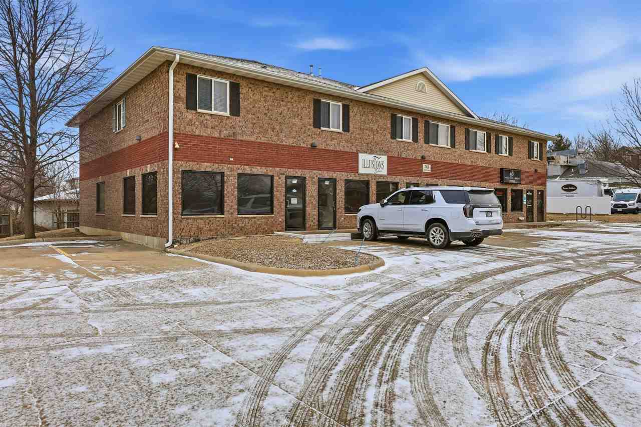 205 Scott Court Iowa City IA 52245