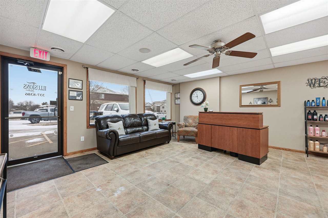 205 Scott Court Iowa City IA 52245