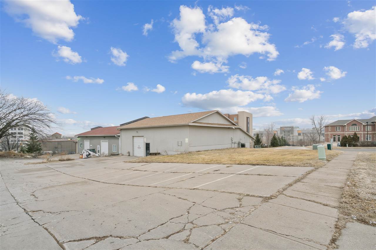 2460 10th Street Coralville IA 52241