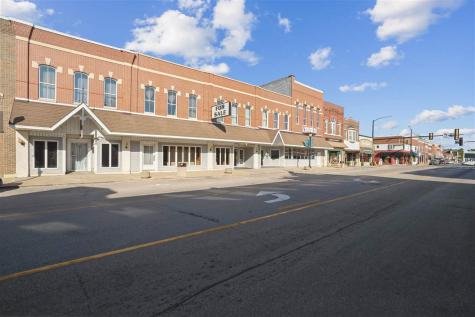 107 S Franklin Street Manchester IA 52057