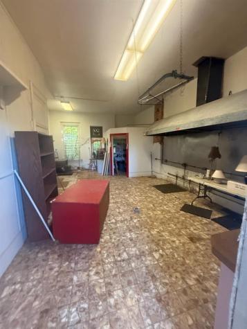 101 W Marion Sigourney IA 52591