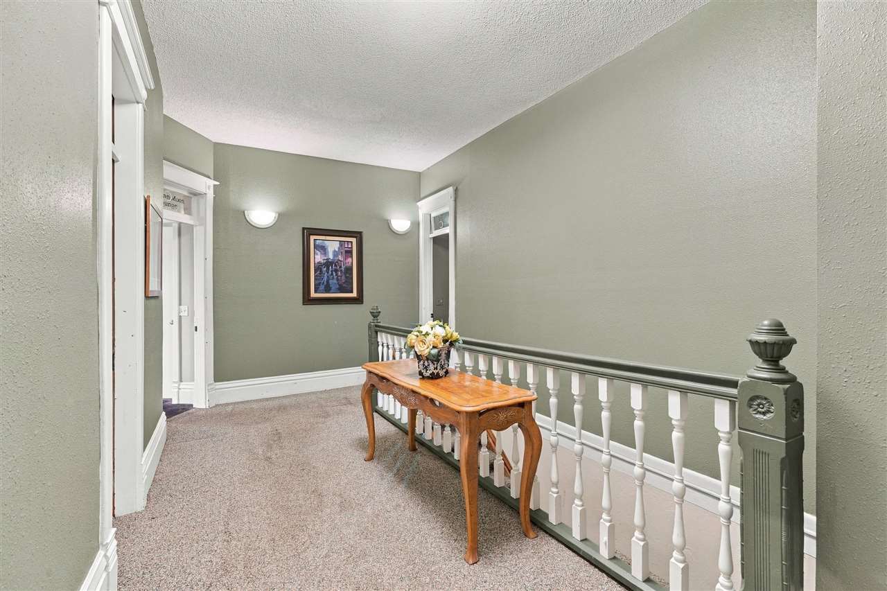 203 5th Street Kalona IA 52247