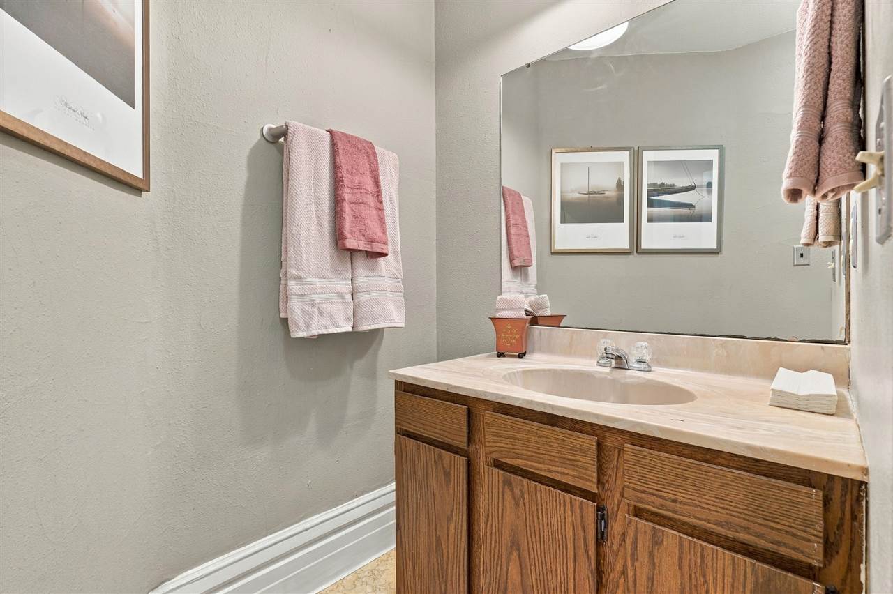 203 5th Street Kalona IA 52247