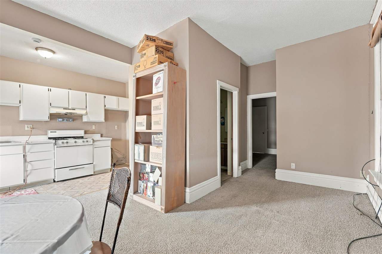 203 5th Street Kalona IA 52247