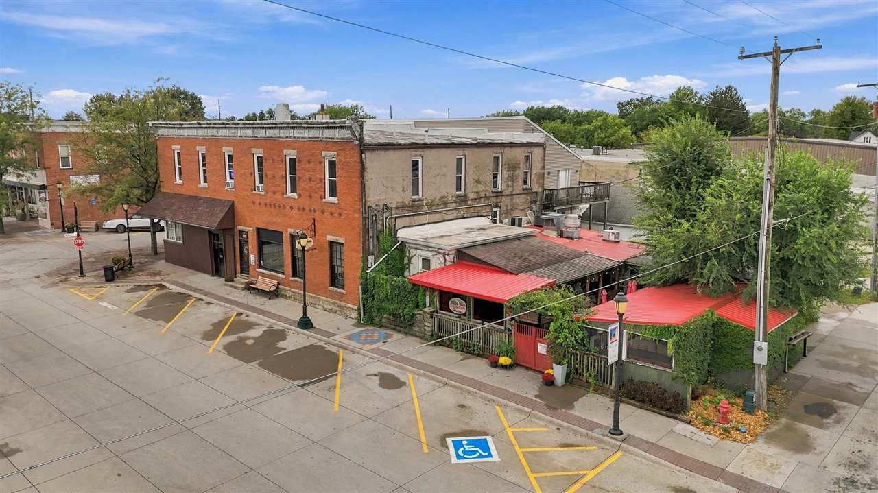 203 5th Street Kalona IA 52247
