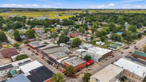203 5th Street Kalona IA 52247