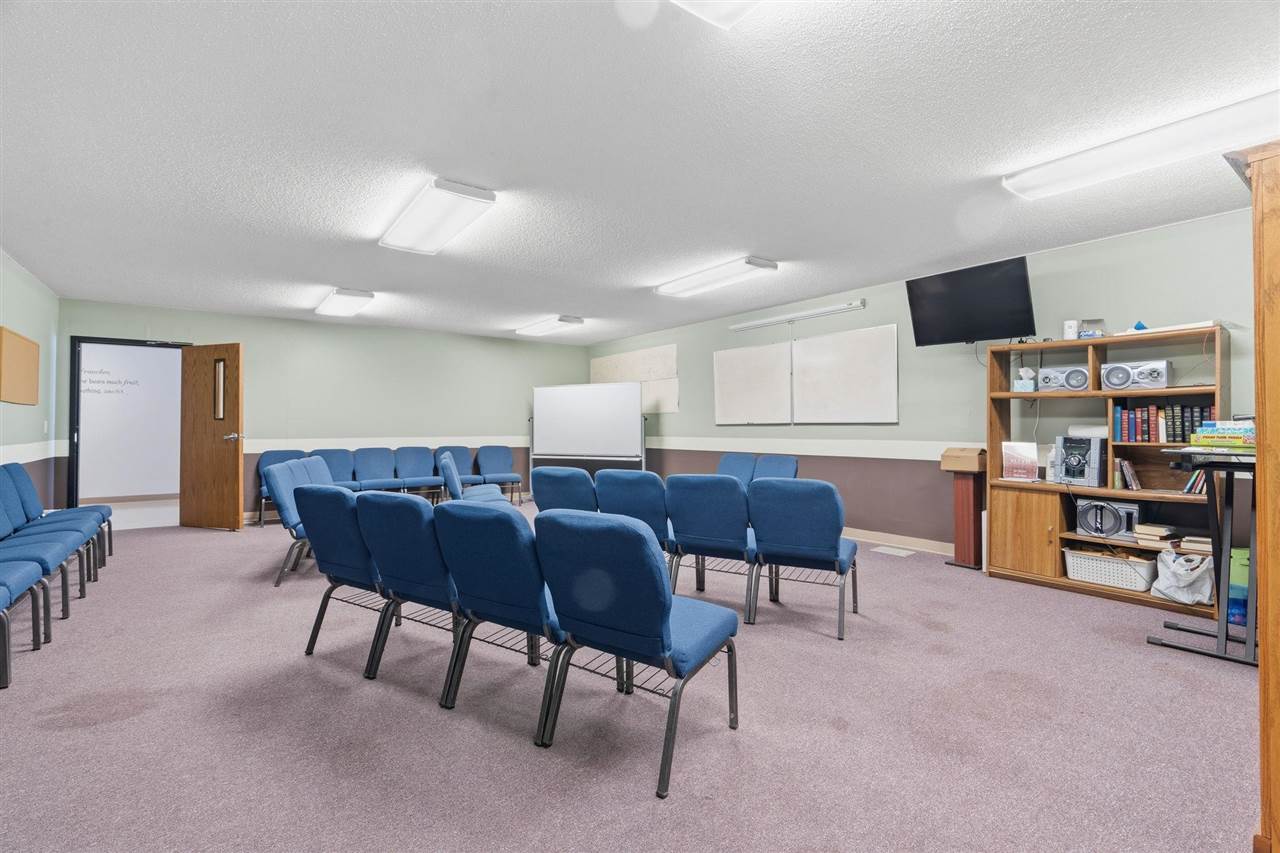 1700 NE Boyson Road Cedar Rapids IA 52402