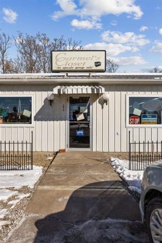 1054 W Madison Street Washington IA 52353