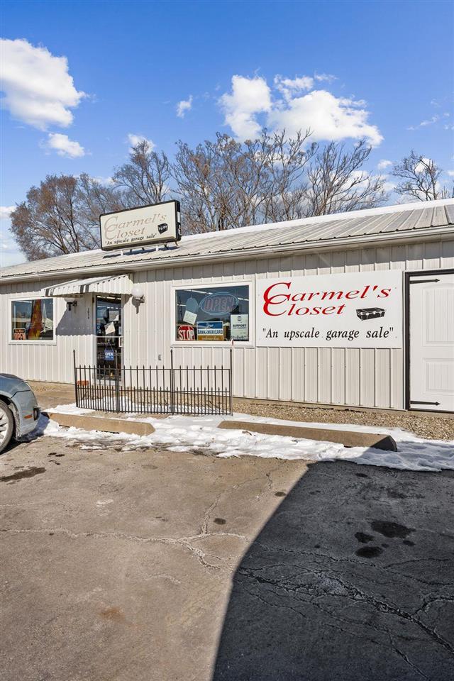 1054 W Madison Street Washington IA 52353