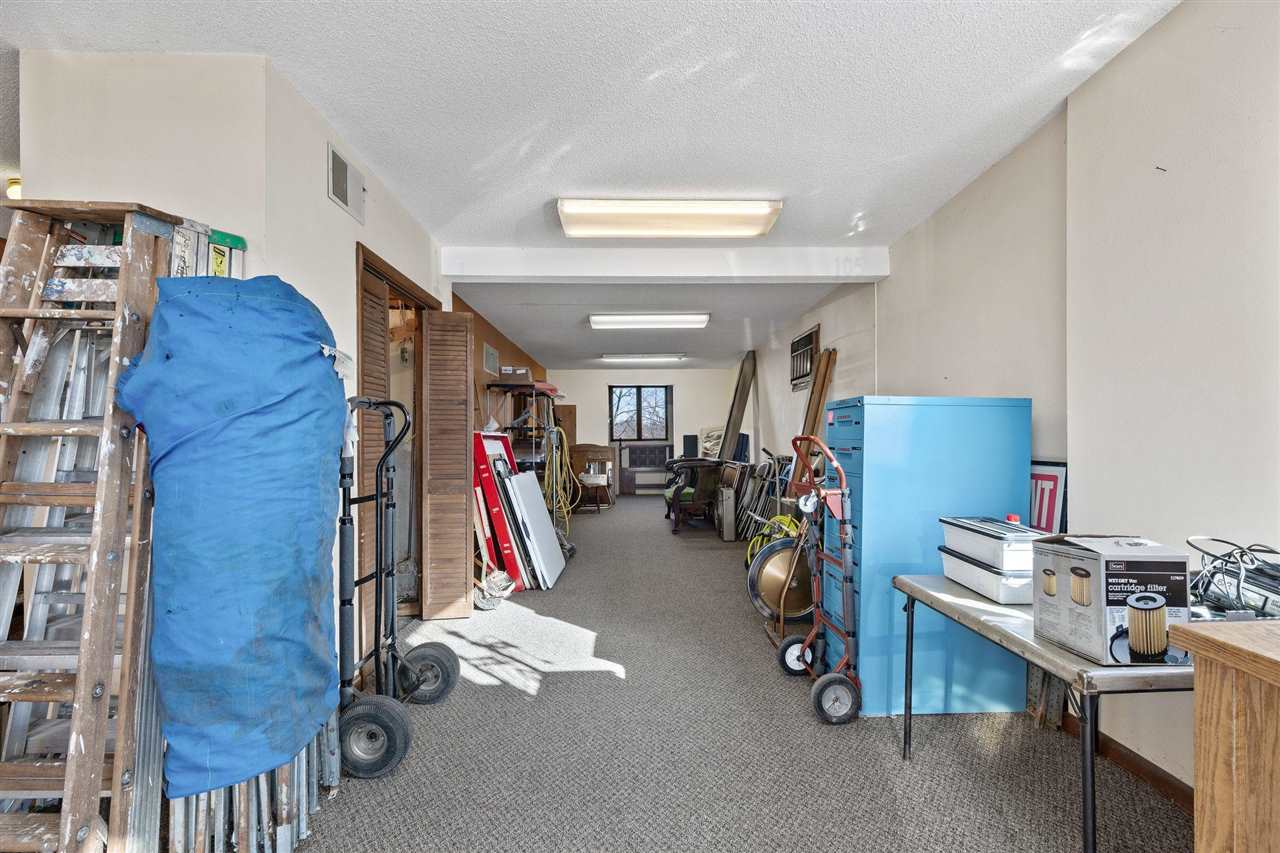 1054 W Madison Street Washington IA 52353