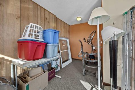 1054 W Madison Street Washington IA 52353