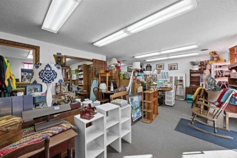 1054 W Madison Street Washington IA 52353