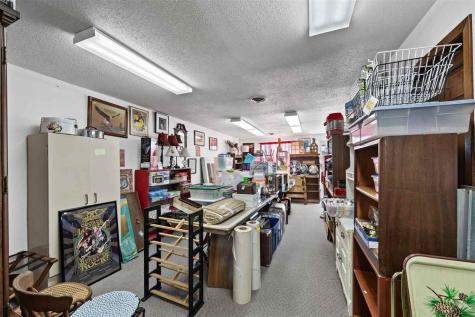 1054 W Madison Street Washington IA 52353