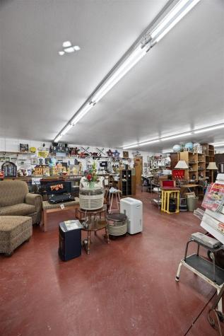 1054 W Madison Street Washington IA 52353