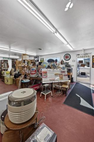 1054 W Madison Street Washington IA 52353