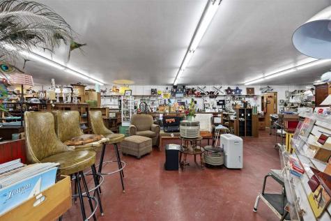 1054 W Madison Street Washington IA 52353