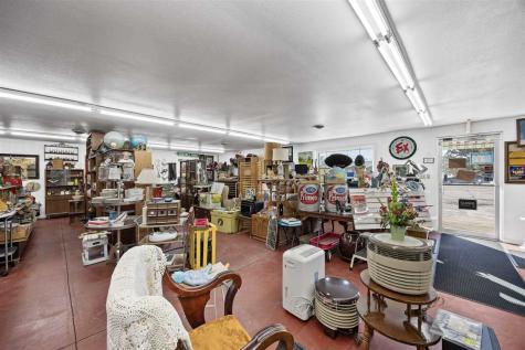 1054 W Madison Street Washington IA 52353