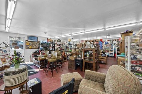 1054 W Madison Street Washington IA 52353