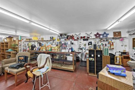 1054 W Madison Street Washington IA 52353