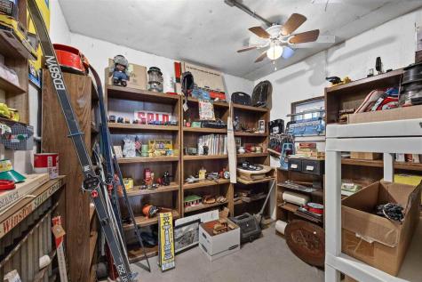 1054 W Madison Street Washington IA 52353