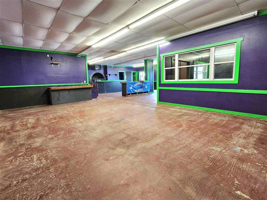 594 Eastern Avenue Marengo IA 52301