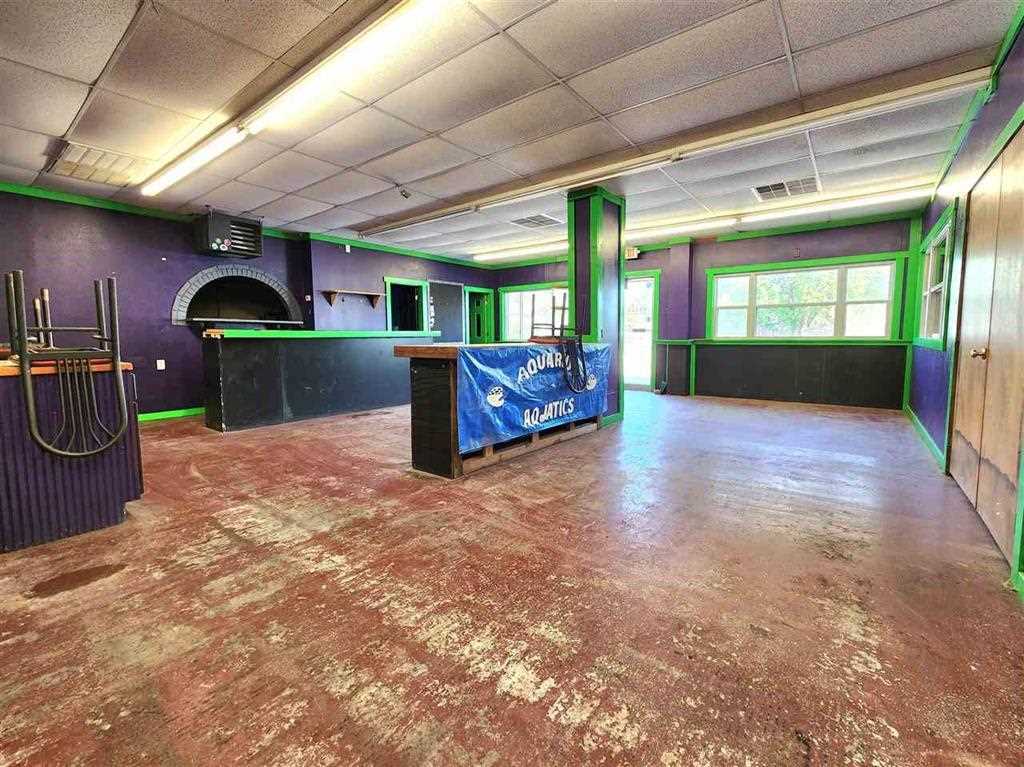 594 Eastern Avenue Marengo IA 52301