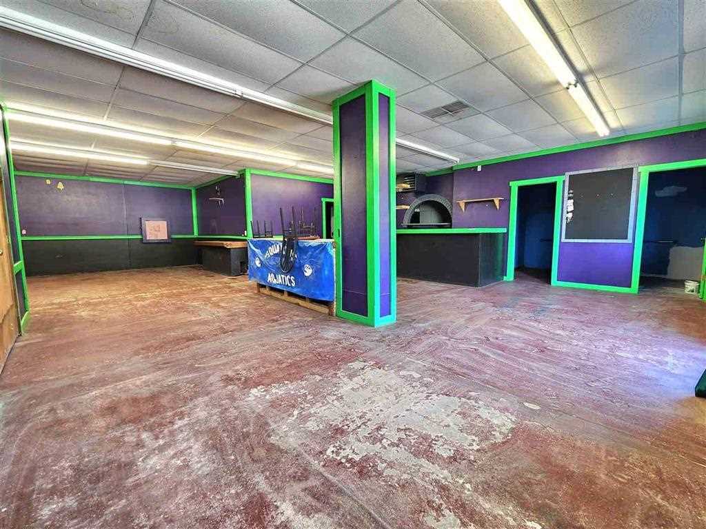 594 Eastern Avenue Marengo IA 52301