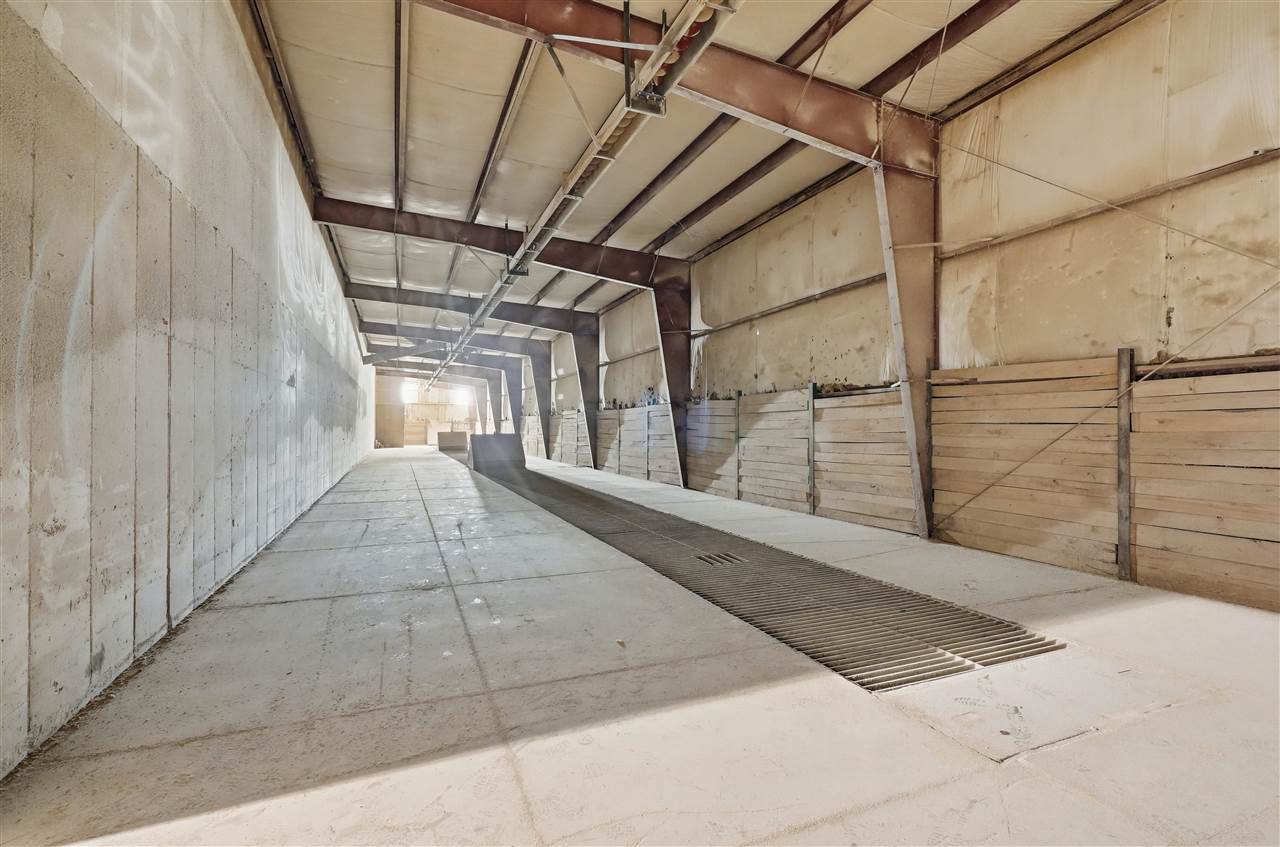 1004 Grant Street Manchester IA 52057