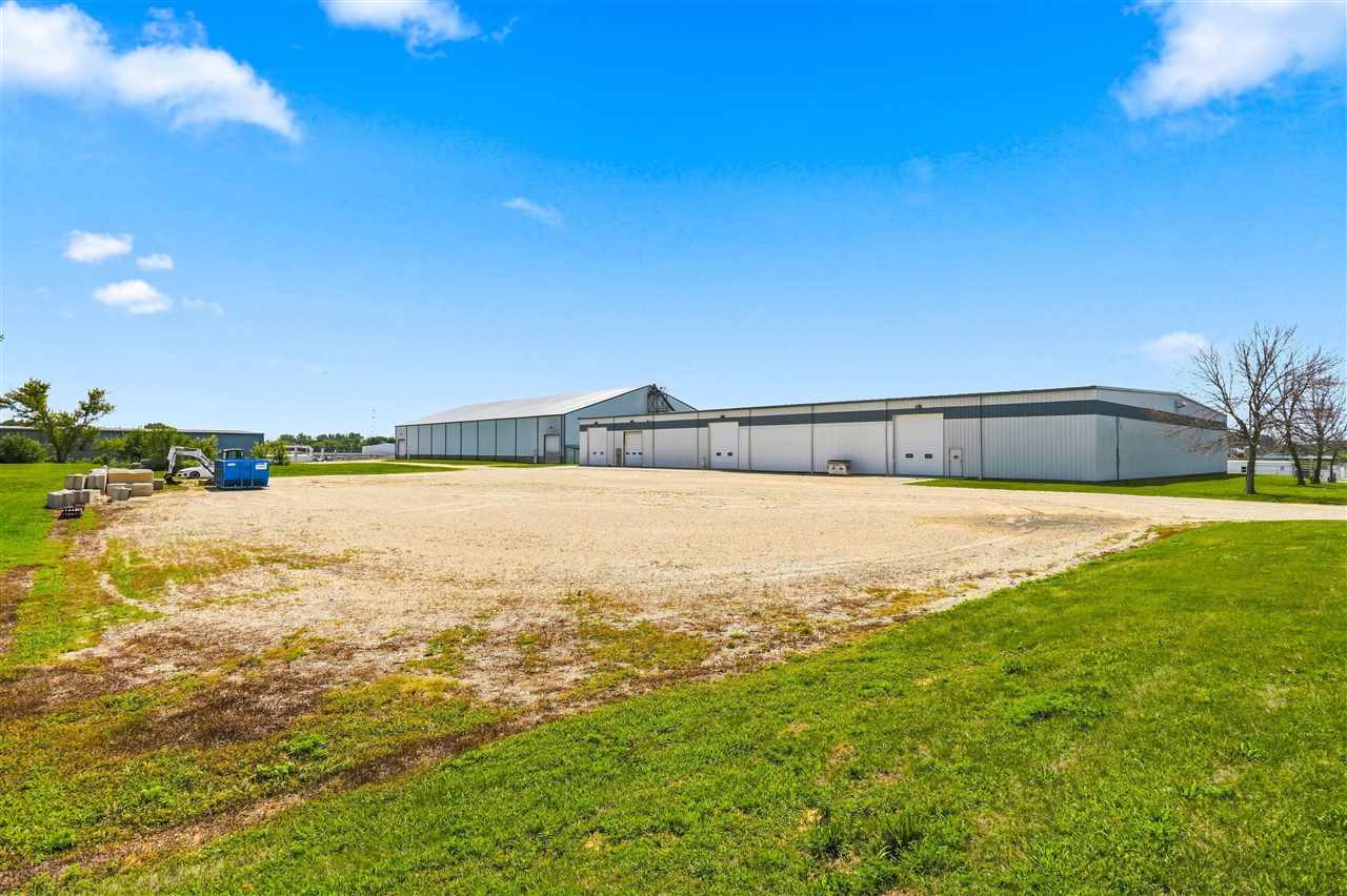 1004 Grant Street Manchester IA 52057
