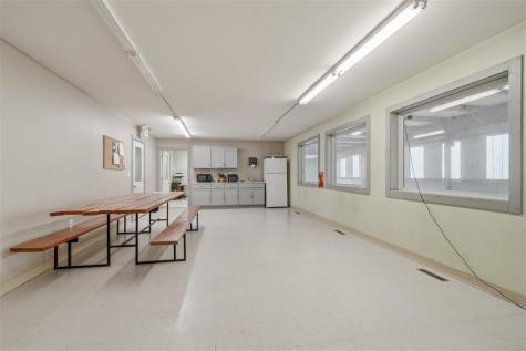 1004 Grant Street Manchester IA 52057