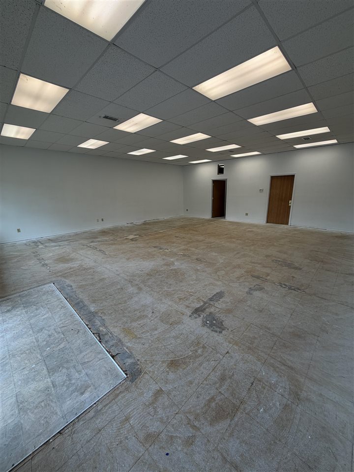 805 S 1st Avenue Iowa City IA 52245