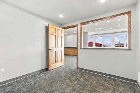 1701 E Washington Street Washington IA 52353