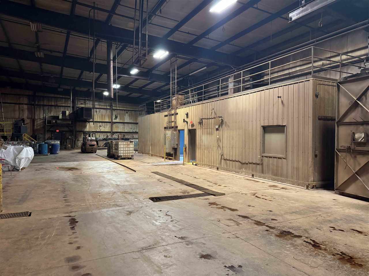 330 N 16th Avenue Eldridge IA 52748