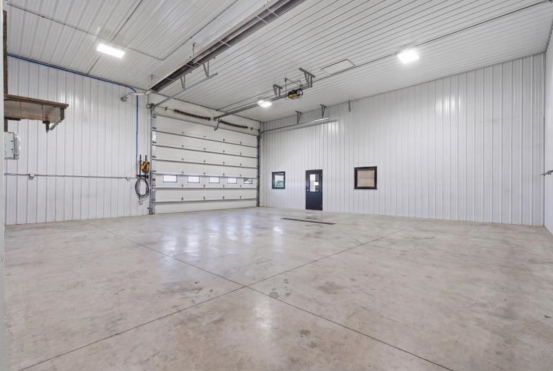 214 Airport Road Washington IA 52353