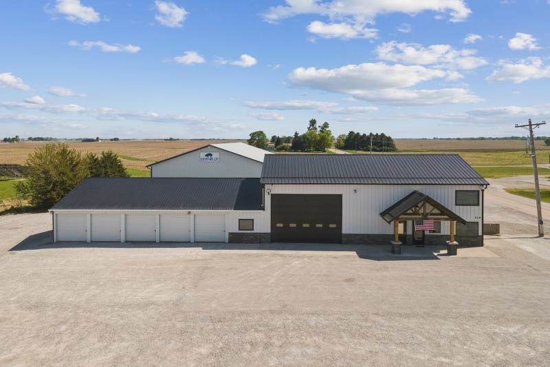 214 Airport Road Washington IA 52353