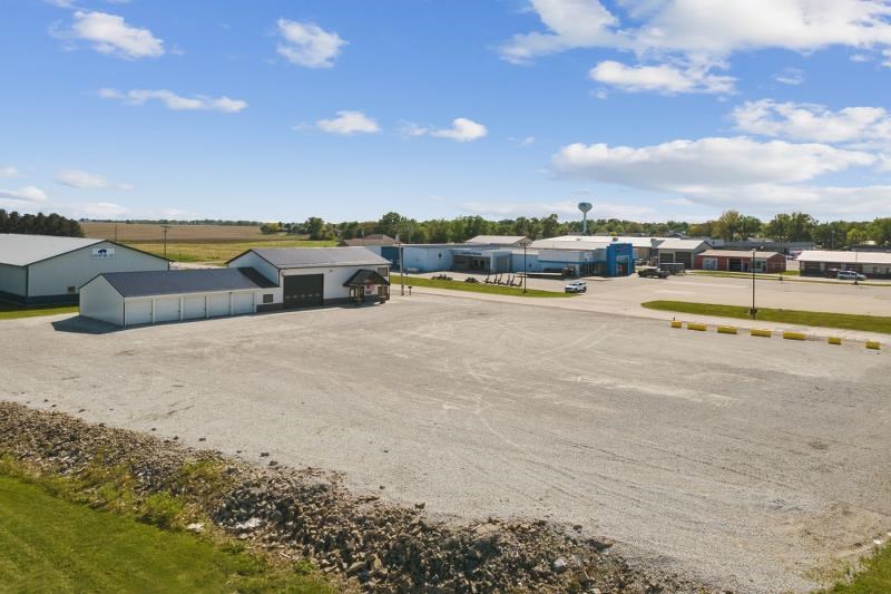214 Airport Road Washington IA 52353