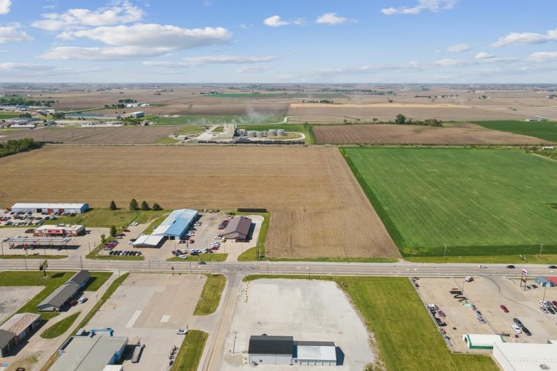 214 Airport Road Washington IA 52353