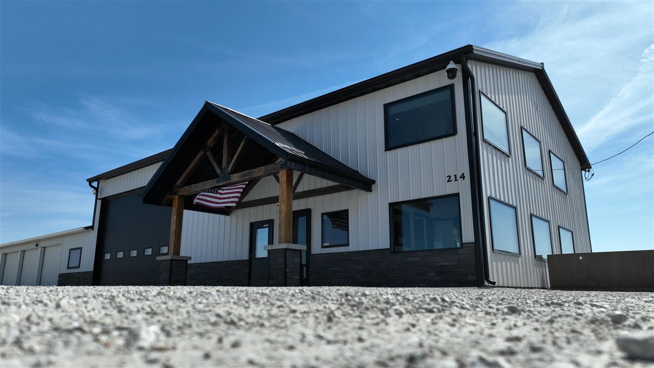 214 Airport Road Washington IA 52353