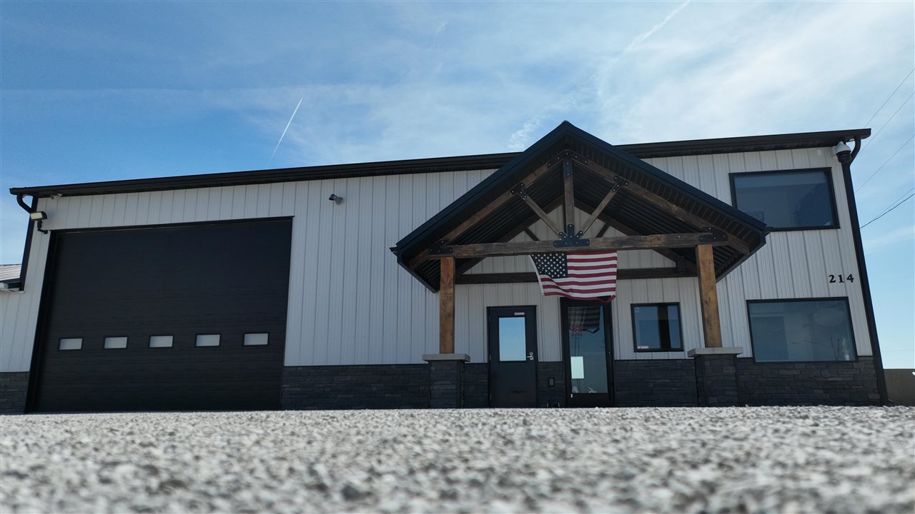 214 Airport Road Washington IA 52353