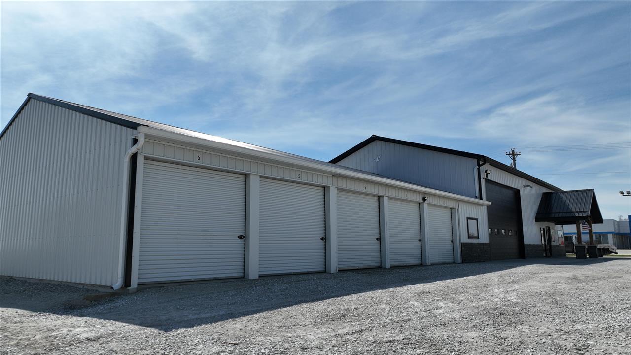 214 Airport Road Washington IA 52353